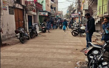  Shop For Rent in Naka Hindola