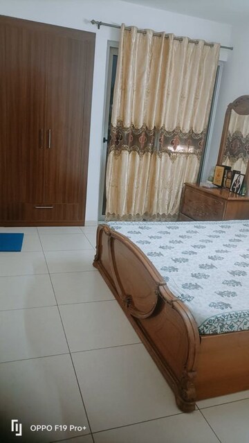 Furnished Amenities in 3 BHK Apartment at Sushma Infinium, Ghazipur – for Rent