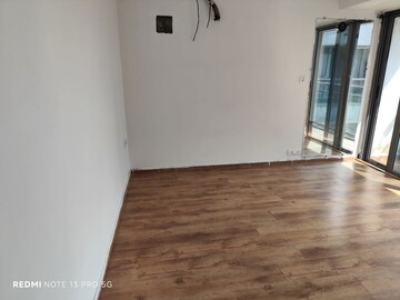 Master Bedroom in 1.5 BHK Apartment at Imperial Heights Phase 2, Goregaon West – for Rent