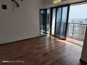 Master Bedroom in 1.5 BHK Apartment at Imperial Heights Phase 2, Goregaon West – for Rent