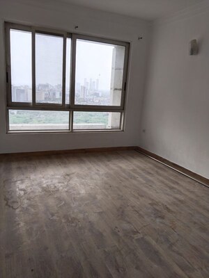 Room in 3 BHK Builder Floor at RWA Residential Society Sector 46, Sector 46 – for Rent