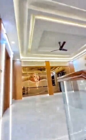 Furnished Amenities in 4 BHK Villa at Vaishali Nagar – for Sale