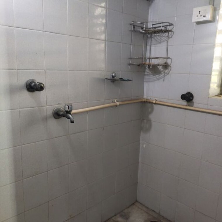 Bathroom, janki-kutir 1 Bedroom 520 Sq.Ft. Apartment In Bangur Nagar Mumbai 9529776