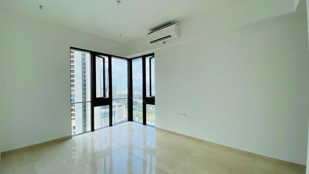 3 BHK + Pooja Room Apartment For Rent in Lodha The Park
