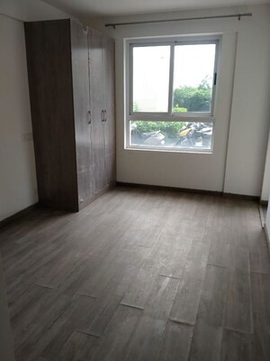 Room in 3 BHK Apartment at Sushma Crescent, Dhakoli – for Rent