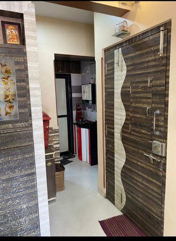 Attached Bathroom in 3 BHK Apartment at Panch Pakhadi – for Rent