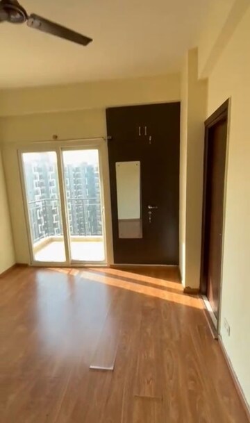 2 BHK Apartment For Rent in Amrapali Dream Valley