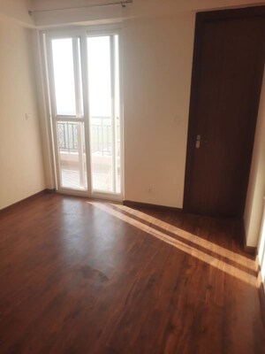 Room in 3 BHK Apartment at Allwin El Spazia, Sanauli – for Rent