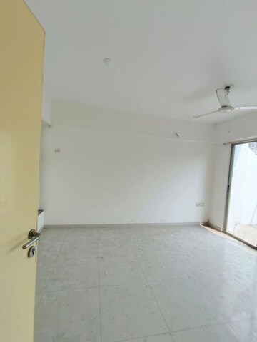 Room in 2 BHK Apartment at Mahindra Royale, Pimpri – for Sale