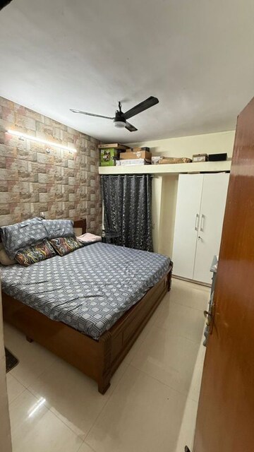 Bedroom in 2 BHK Apartment at Seawoods Sector 50 – for Rent