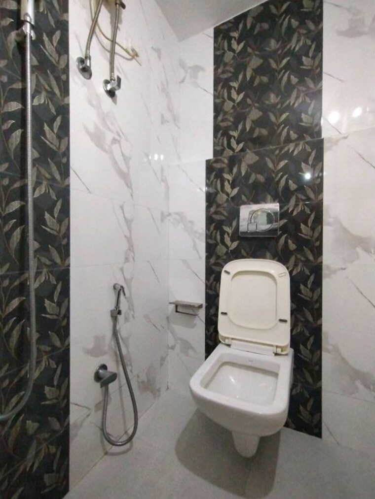 Bathroom, nri-complex-phase-i 2 Bedroom 1350 Sq.Ft. Apartment In Seawoods Sector 58 Navi Mumbai 10002894