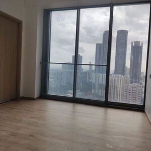 Room in 4 BHK Apartment at Rustomjee Crown, Prabhadevi – for Rent