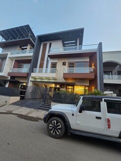 4 BHK + Pooja Room Independent House For Sale in Sunny Enclave