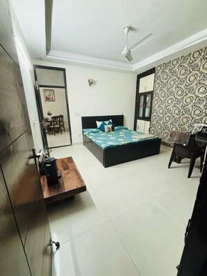 Master Bedroom in 2 BHK Builder Floor at Sector 30 – for Rent