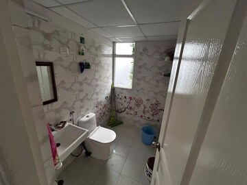 2 BHK Apartment For Rent in Mahagun Moderne, Sector 78