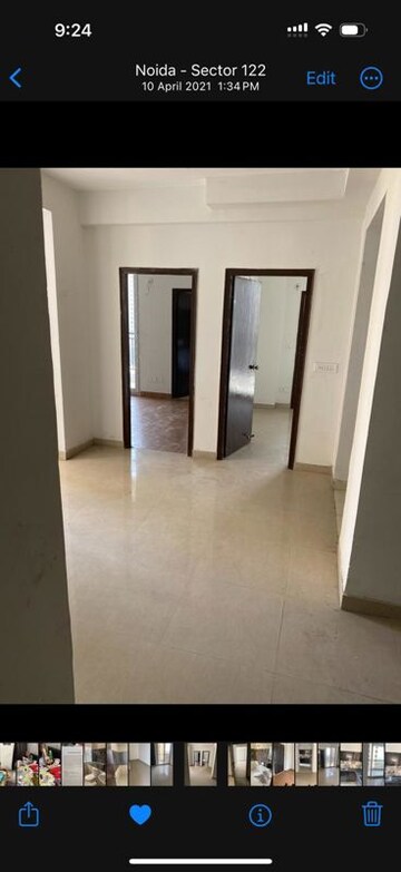 Room in 3 BHK Apartment at Gaur Sportswood, Sector 79 – for Rent