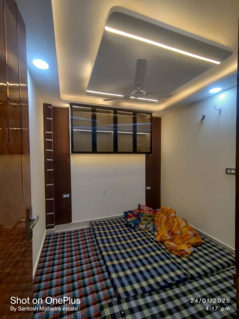 Bedroom, dwarka mor 3 Bedroom 95 Sq.Yd. Builder Floor In Dwarka Mor Delhi 9963043
