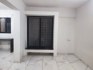 Room in 2 BHK Apartment at Concord Pushpak, Lohgaon – for Rent