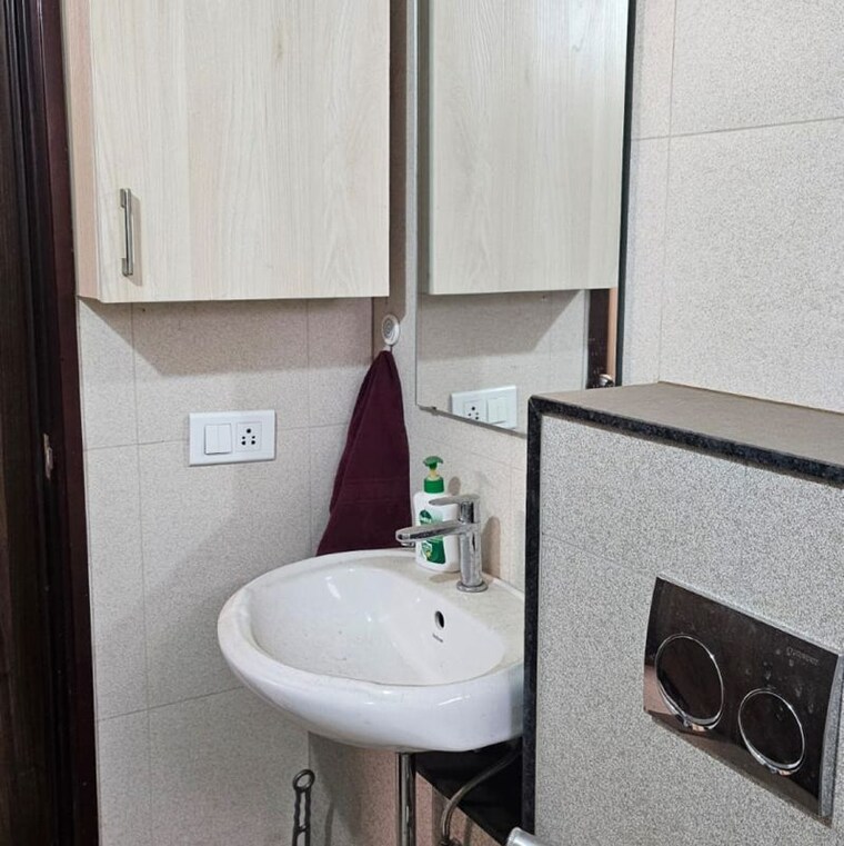 Bathroom, vaishnavi-serene 2 Bedroom 940 Sq.Ft. Apartment In Nagenahalli Bangalore 10003130