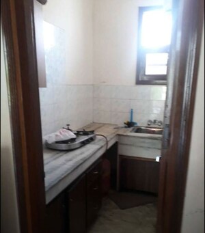 Bathroom in 1 BHK Builder Floor at Sector 38 – for Rent