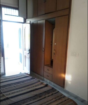 1 BHK Builder Floor For Rent in Sector 38