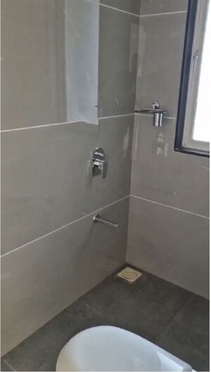 Bathroom in 3 BHK Apartment at Sidhivinayak Flora, Chembur – for Rent