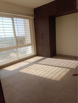 Room in 3 BHK Apartment at Mahaveer Ranches, Hosa Road – for Rent