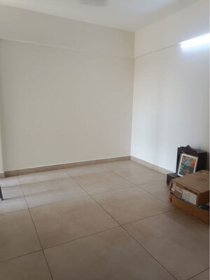 Room in 3 BHK Apartment at Mahaveer Ranches, Hosa Road – for Rent