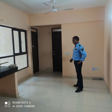 Room in 2 BHK Apartment at OP Floridaa, Sector 82 – for Sale