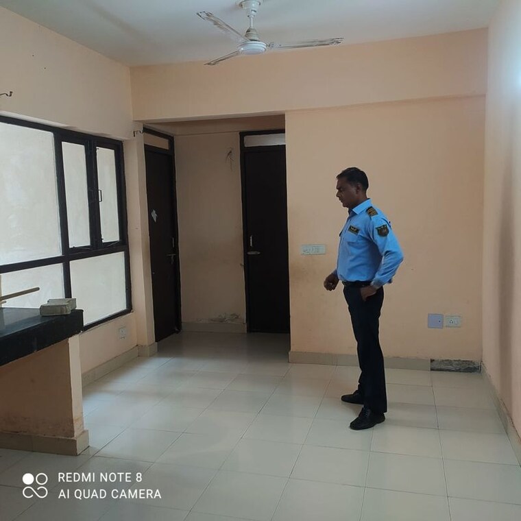 Room, op-floridaa 2 Bedroom 500 Sq.Ft. Apartment In Sector 82 Faridabad 10003158