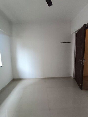 Room in 2 BHK Apartment at Essen Aishwaryam Comfort Phase-I, Akurdi – for Rent