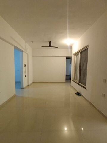 Room in 2 BHK Apartment at Essen Aishwaryam Comfort Phase-I, Akurdi – for Rent