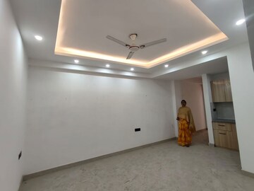 2 BHK Builder Floor For Rent in Saket