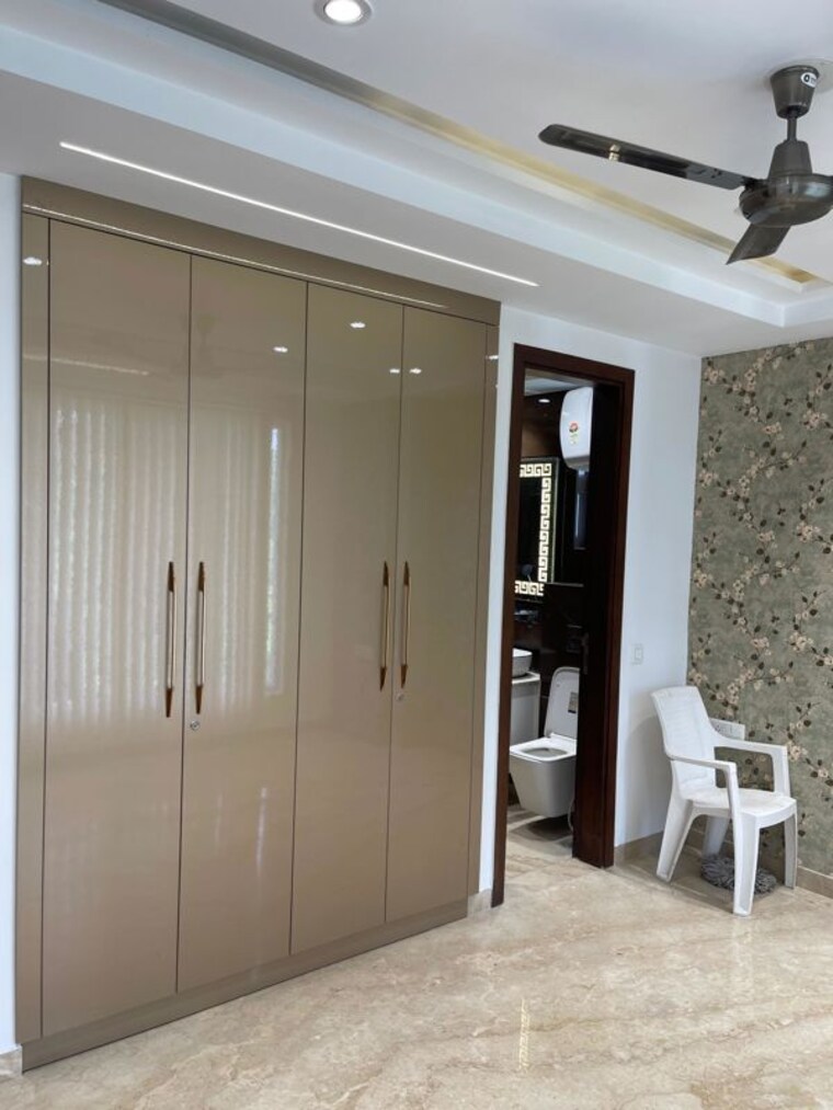 undefined, vikas puri 3 Bedroom 125 Sq.Yd. Builder Floor In Vikas Puri Delhi 10003207