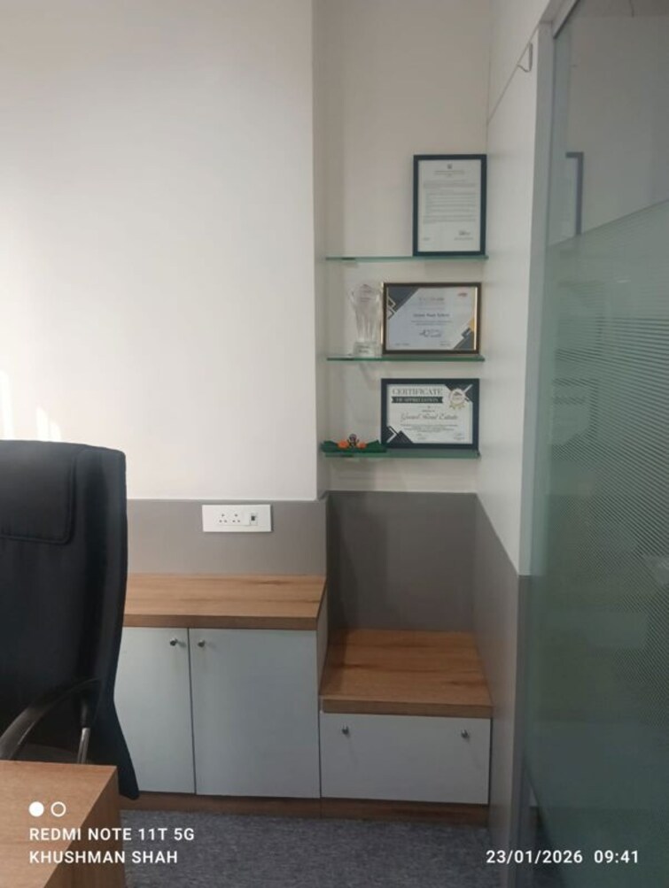 undefined, vashi sector 30a Commercial Office Space 1000 Sq.Ft. In Vashi Sector 30a Navi Mumbai 10003233