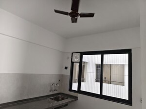 Room in 2 BHK Apartment at Unique Youtopia, Kharadi – for Rent
