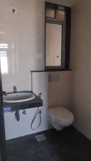 Bathroom in 1.5 BHK Apartment at Sheth Avante, Kanjurmarg West – for Rent