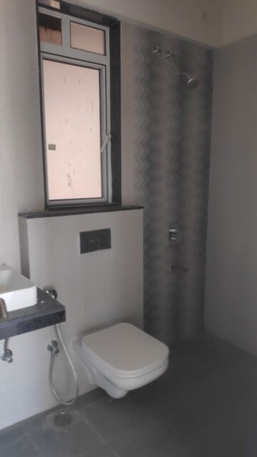 Bathroom in 1.5 BHK Apartment at Sheth Avante, Kanjurmarg West – for Rent
