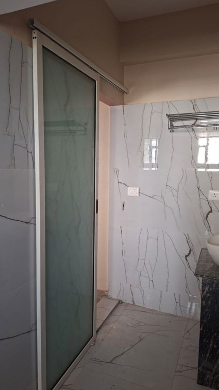 Bathroom, new town 3 Bedroom 1200 Sq.Ft. Apartment In New Town Kolkata 10003283