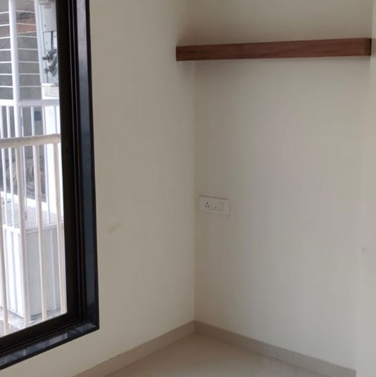 Room, bhoomi-samarth-c-wing 2 Bedroom 550 Sq.Ft. Apartment In Sonawala Industry Estate Mumbai 9999800