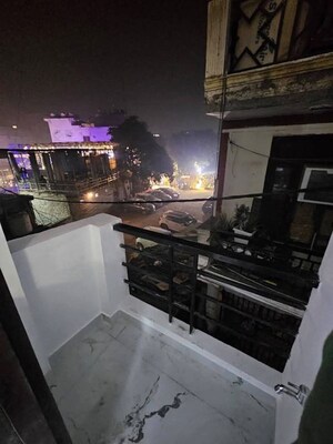 Balcony in 1 BHK Builder Floor at Saket – for Rent