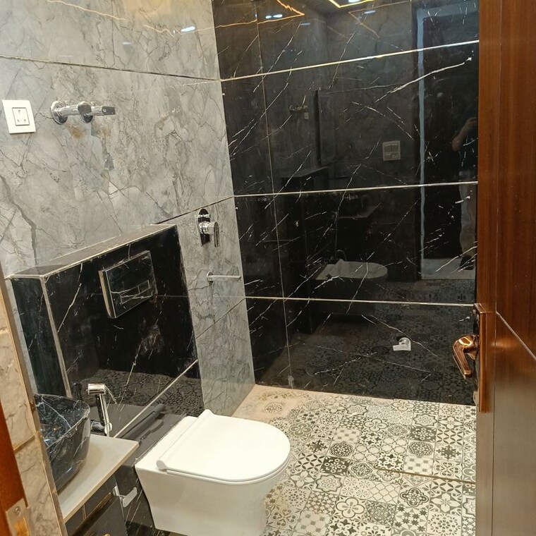 undefined, dwarka 4 Bedroom 2000 Sq.Ft. Apartment In Dwarka Delhi 10003318