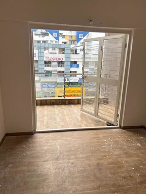 Room in 2 BHK Apartment at Kharadi – for Rent