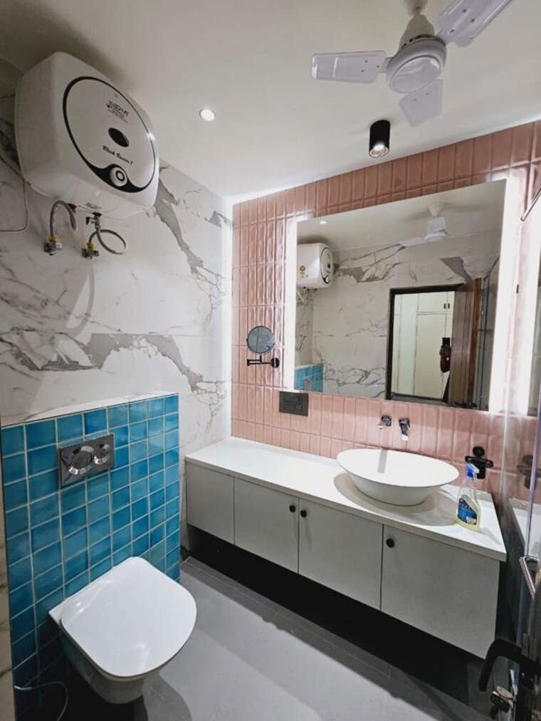 Kitchen, sector 40 6+ Bedroom 300 Sq.Mt. Independent House In Sector 40 Noida 10003389