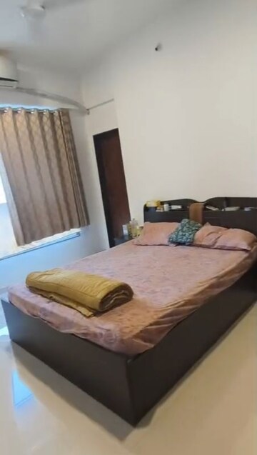 Bedroom in 3 BHK Apartment at Shreeji Atlantis, Malad West – for Rent