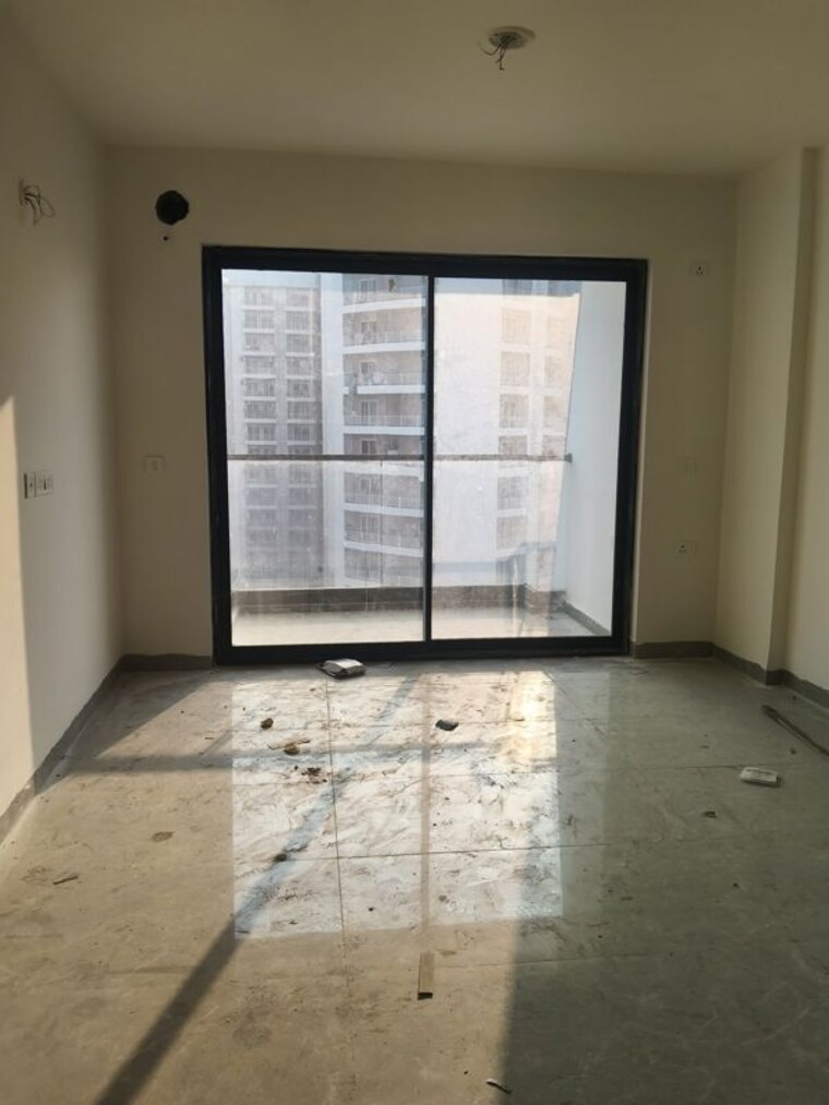 Room, one-oak-natura 2.5 Bedroom 1440 Sq.Ft. Apartment In Sushant Golf City Lucknow 10003443