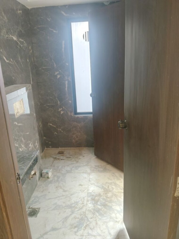 Bathroom, one-oak-natura 2.5 Bedroom 1440 Sq.Ft. Apartment In Sushant Golf City Lucknow 10003443