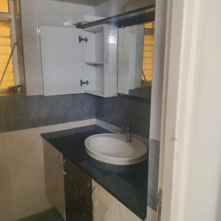 Bathroom, casagrand-lorenza 2 Bedroom 1020 Sq.Ft. Apartment In Agrahara Badavane Bangalore 10003473