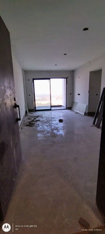 Room in 2 BHK Apartment at One OAK Natura, Sushant Golf City – for Sale