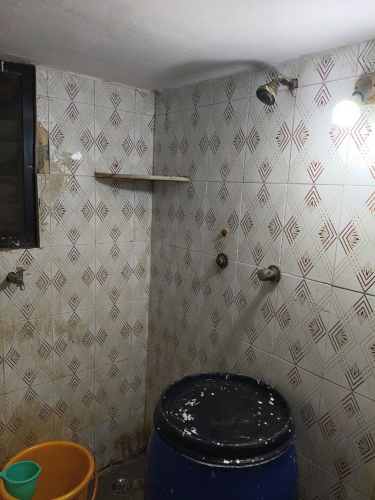 Bathroom, chakki naka 1 RK 361 Sq.Ft. Apartment In Chakki Naka Thane 9994577